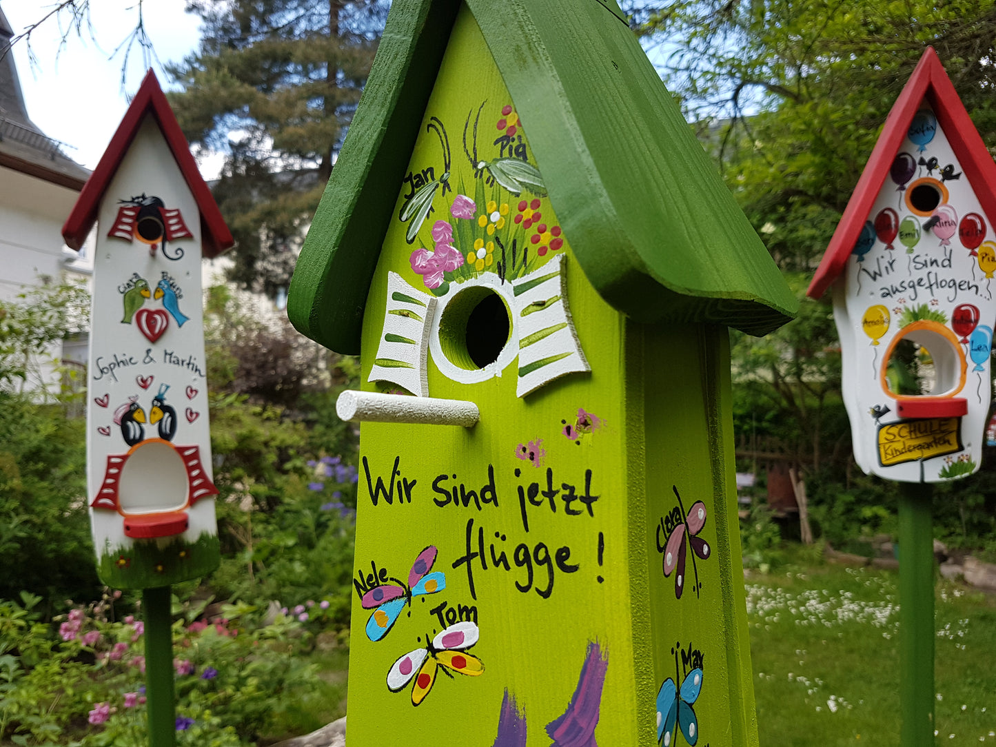 Nisttürmchen "Schmetterlinge" kiwi - personalisiert