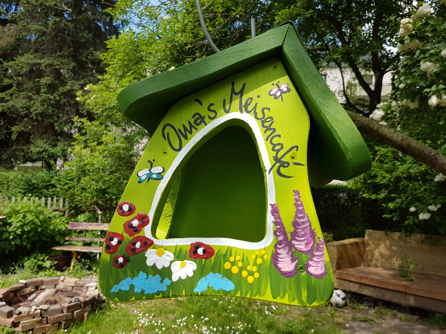 Futterhaus - Gartenzauber kiwigrün - personalisiert