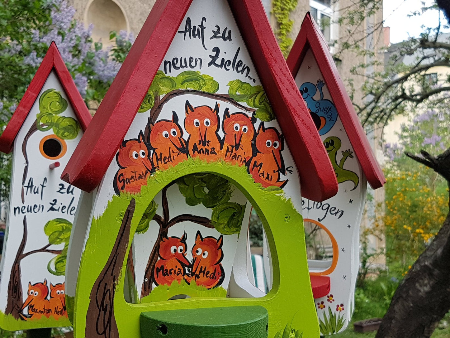 Futterhaus mit Silo - Futtervilla klein Füchse weiß - personalisiert