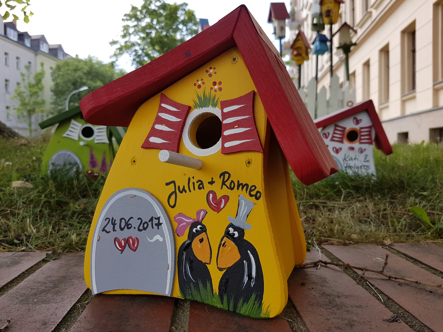 Nistkasten - Nistmini Hochzeitsraben gelb - personalisiert
