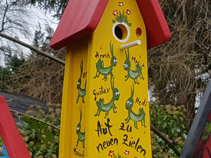 Kombiniertes Vogelhaus - Minivilla 2 Grashüpfer gelb - personalisiert