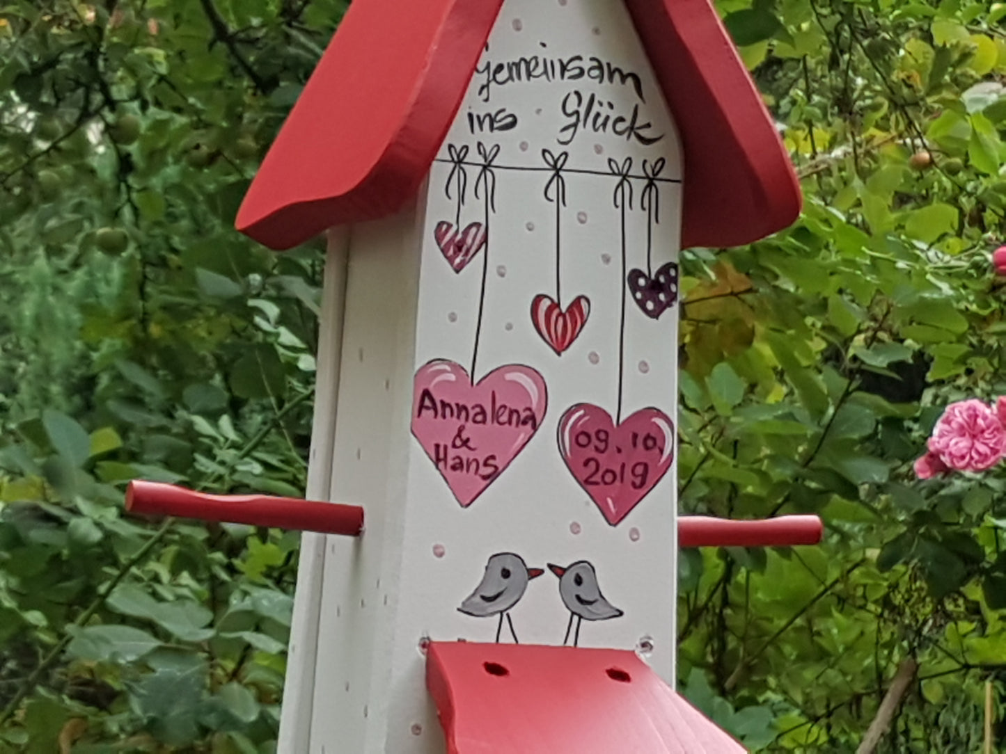 Futterhaus mit Silo - Futtertürmchen Gemeinsam ins Glück! - personalisiert