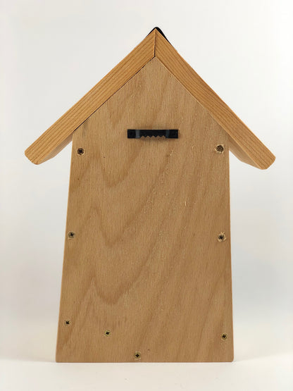 Bienenhotel klein mit Schild "Zur wilden Biene"