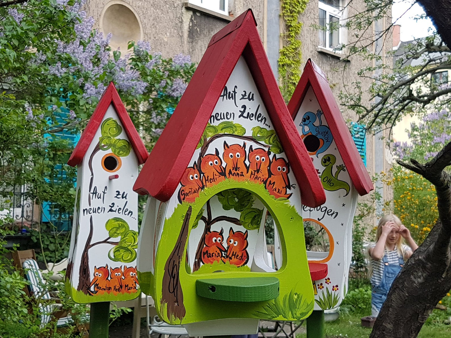 Futterhaus mit Silo - Futtervilla klein Füchse weiß - personalisiert