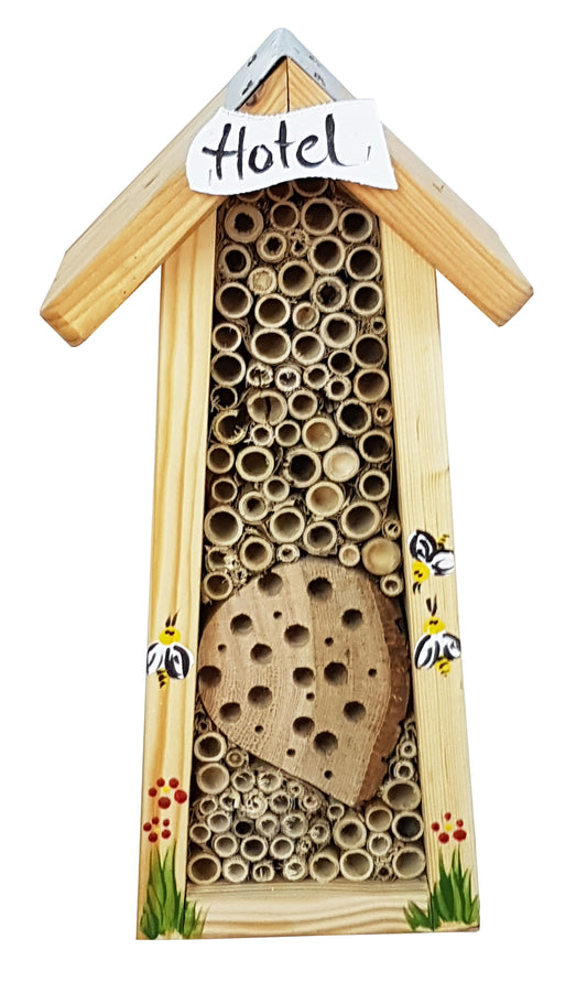Bee hotel mini with sign Hotel 