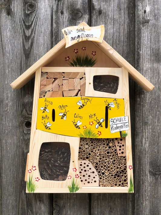 Kindergarten Abschied Insektenhotel Gelb | Namen der Kinder mit Bienen