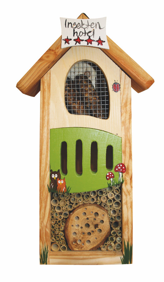 Insect hotel small owls 