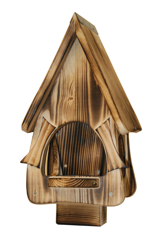 Small rustic feeding villa 