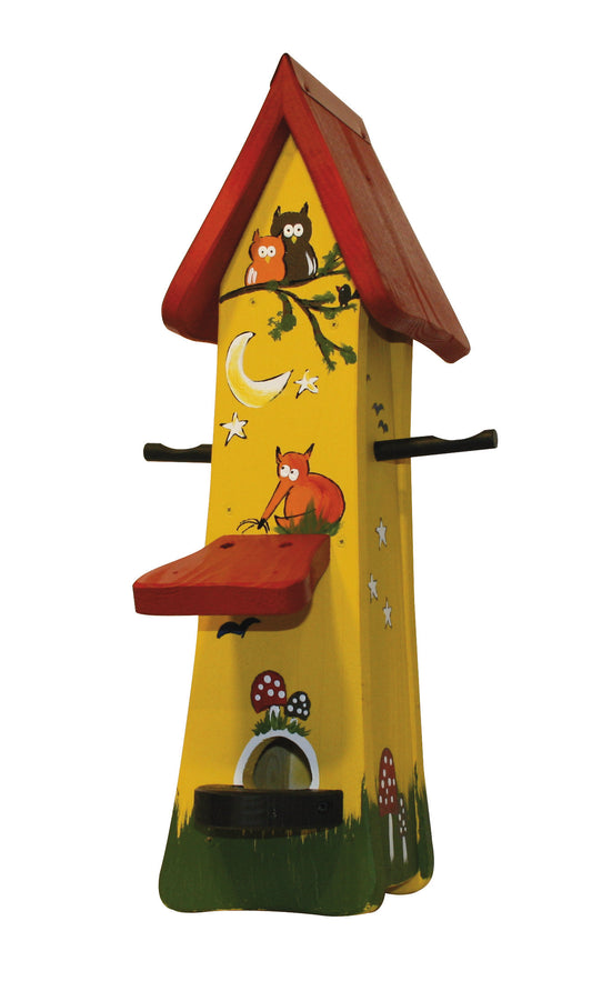 Feeding towers animals of the forest 